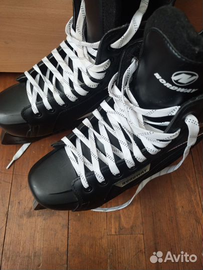 Продам коньки