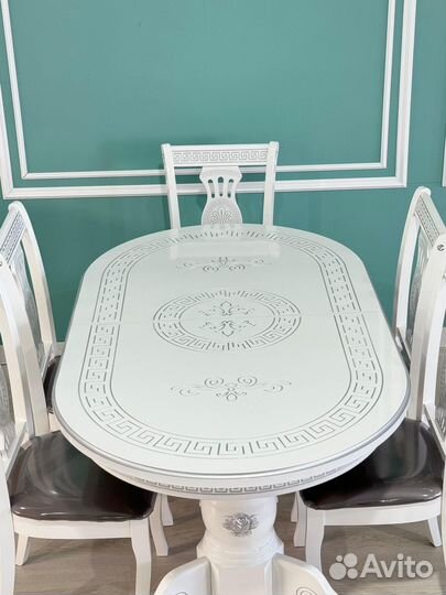Стол и стулья /лапка/версачи