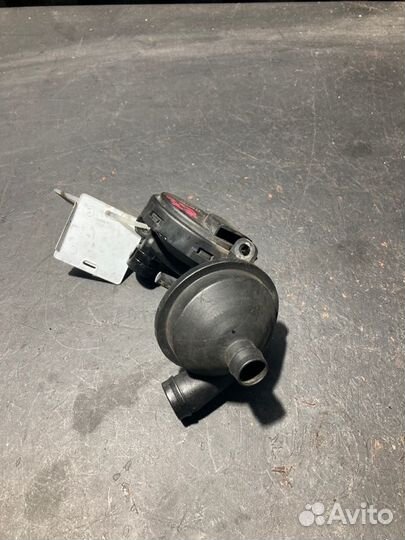 Регулирующий клапан вентиляции картерных газов Bmw