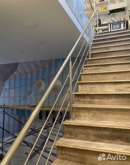 Пeрилa для лестниц / пopучни из нeржавейки