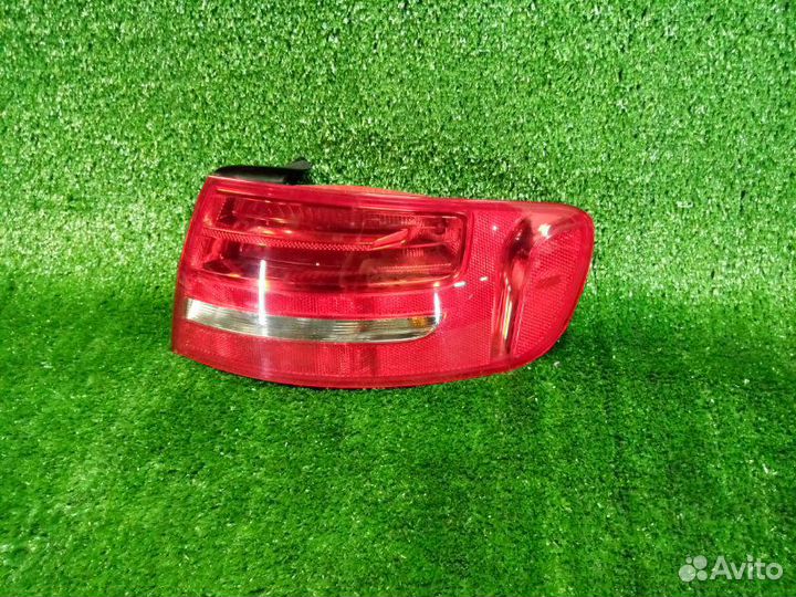 Фонарь задний правый Audi A4 8K2 cdha