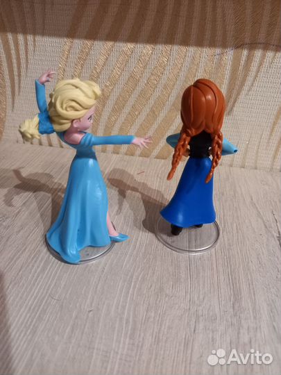 Фигурки Эльзы и Анны (Холодное сердце)
