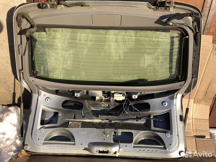 Крышка багажника Renault Laguna 2 Combi