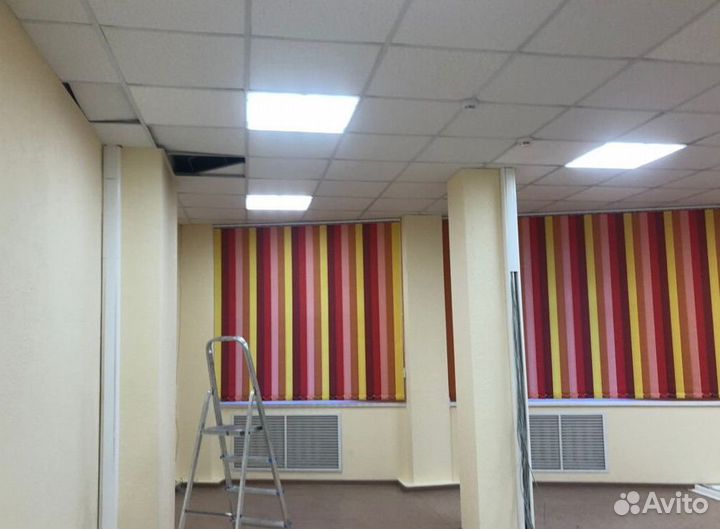 Рулонные шторы зебра в коробе I7671