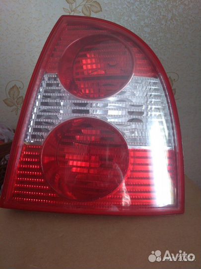 Фонарь задний, правый Фольксваген -Пассат В 5 +