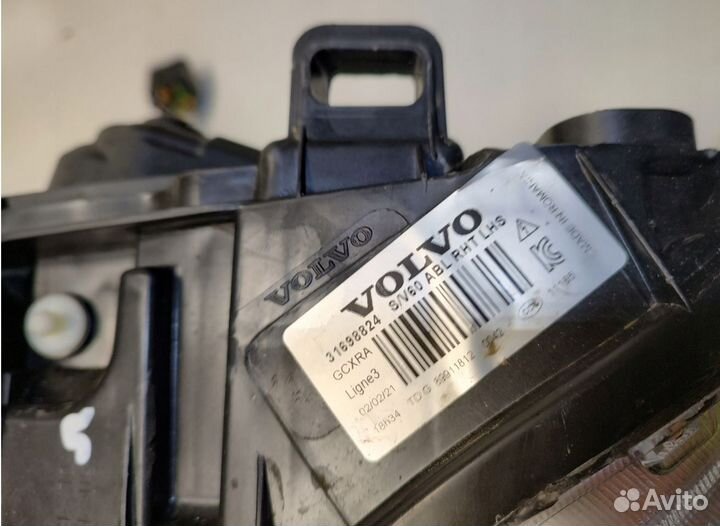 Фара ксеноновая Volvo V60 рестайлинг левая