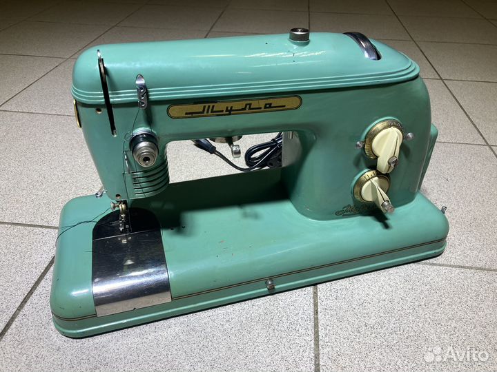 Швейная машинка 