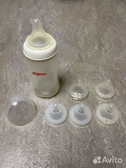 Pigeon бутылочка 240