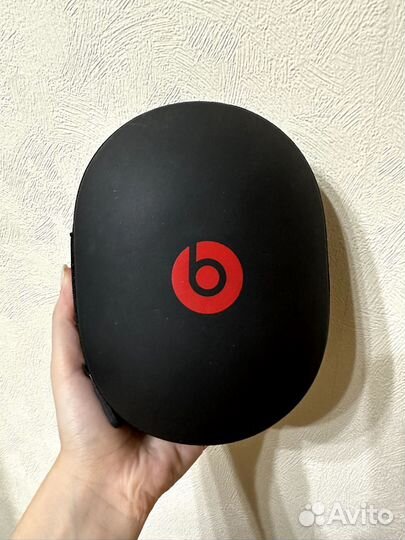 Чехлы для наушников beats