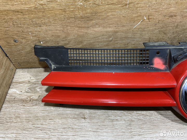 Решетка радиатора Volkswagen Golf 4 Арт. 130387