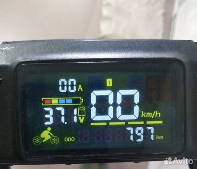 Самокат взрослый электрический бу