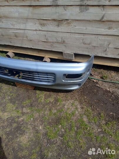 Бампер передний Тойота литайс