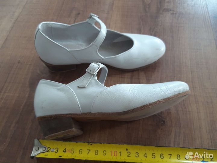 Туфли для девочки 30 рр