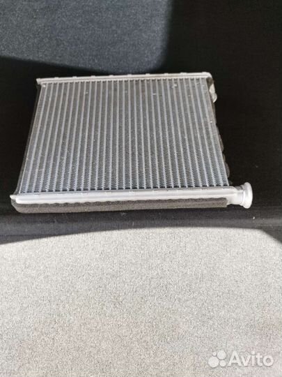 Радиатор печки peugeot 308