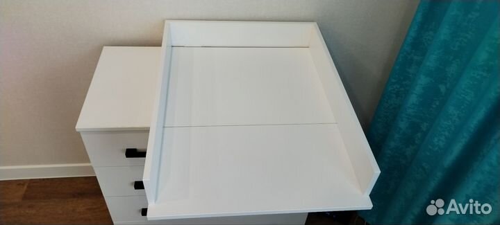 Пеленальный столик