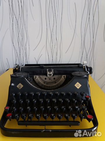 Коллекционная печатная машинка Мерседес Прима