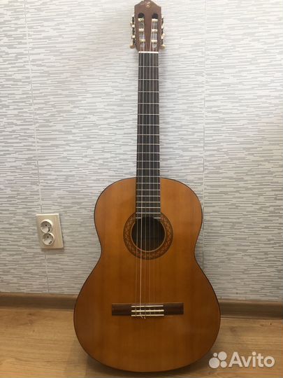 Классическая гитара Yamaha c40