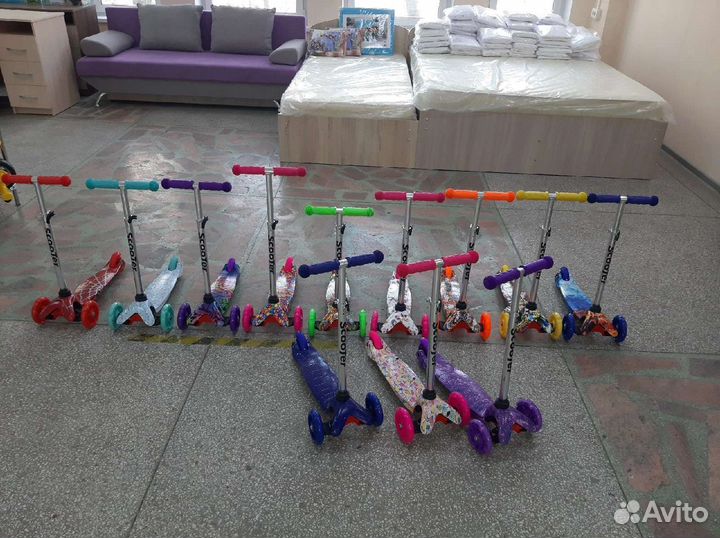 Самокат 3-х колёсный Mini принт (новый)