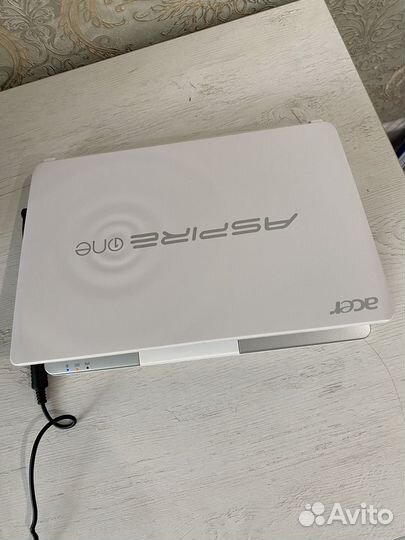 Нетбук acer aspire one