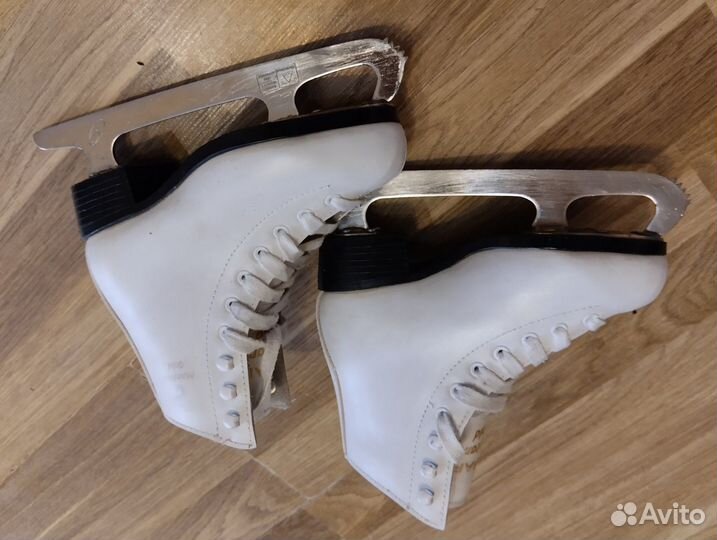 Коньки Graf Montana Gold 30