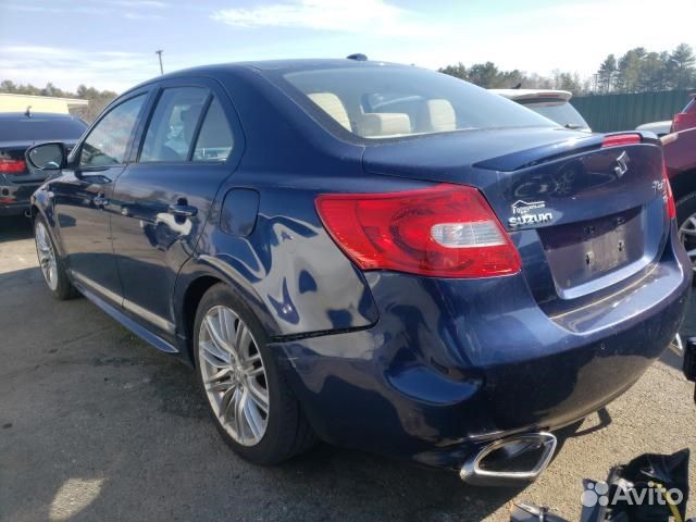 Разбор на запчасти Suzuki Kizashi