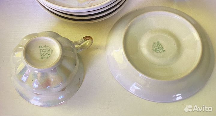 Часть сервиза 5 кружек 6 блюдцев