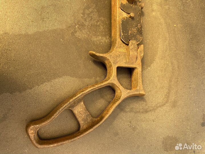 Ножовка по металлу