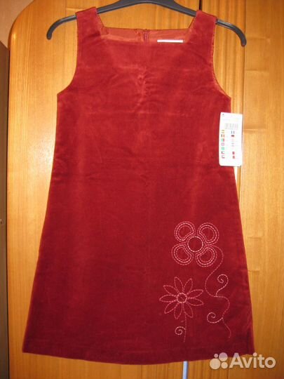 Нарядное платье на 12 лет новое