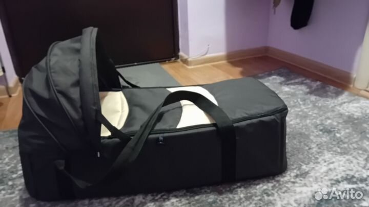 Переноска для детей в машину