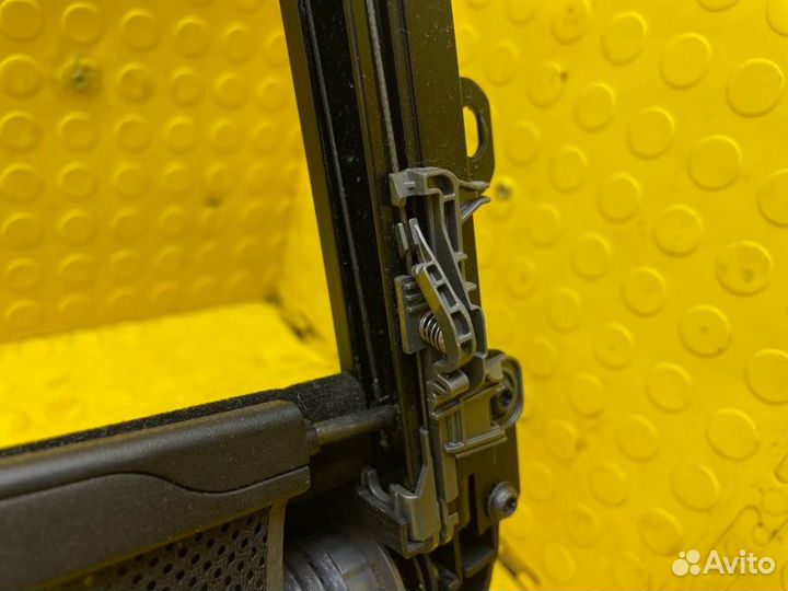 Б/У Шторка В хорошем состоянии, оригиналnnУ нас