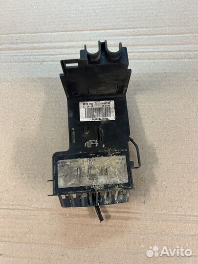 Блок предохранителей Peugeot 308