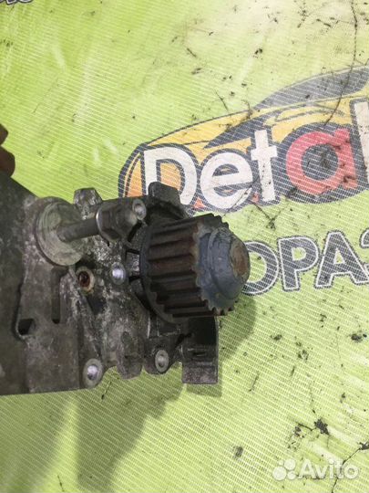 Насос водяной (помпа) Renault Fluence I