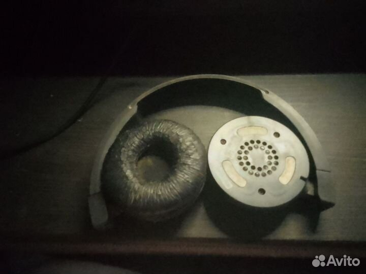 Беспроводные наушники jbl и sony