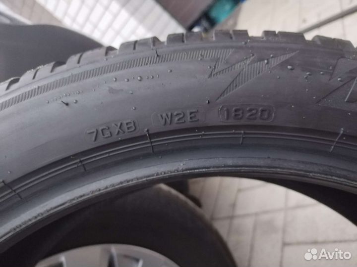 Bridgestone Blizzak LM-005 195/55 R20