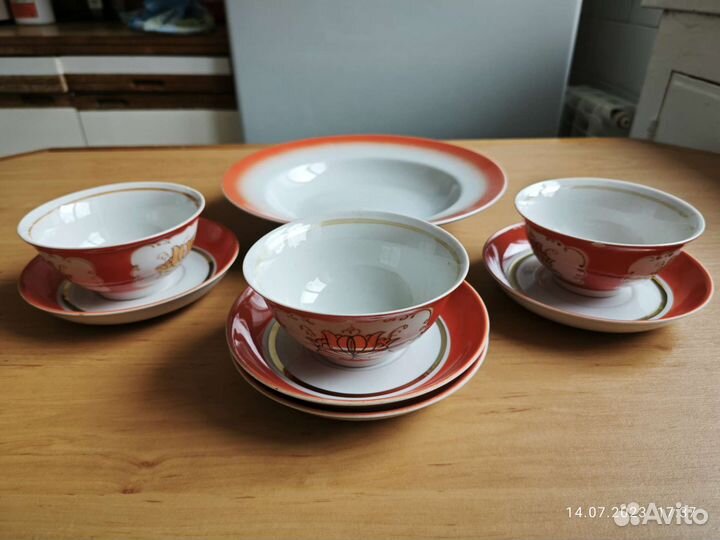 Посуда фарфоровая СССР, тарелки, чашки