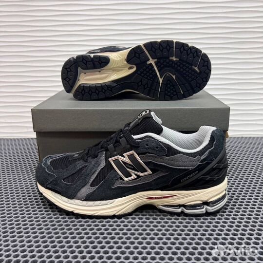 NEW balance 1906d protection pack