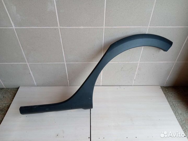 Накладка заднего крыла на рено сандеро 2 2014г