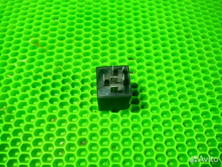 Реле 99 VW Golf 3 Vento