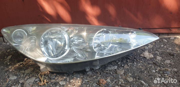 Фара правая Peugeot 308 07-12г