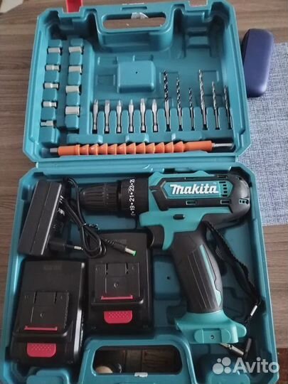 Шуруповерт Makita