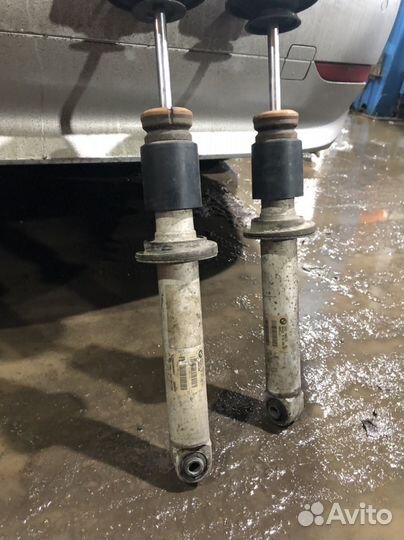 Задние амортизаторы BMW Е60/61 Мtech