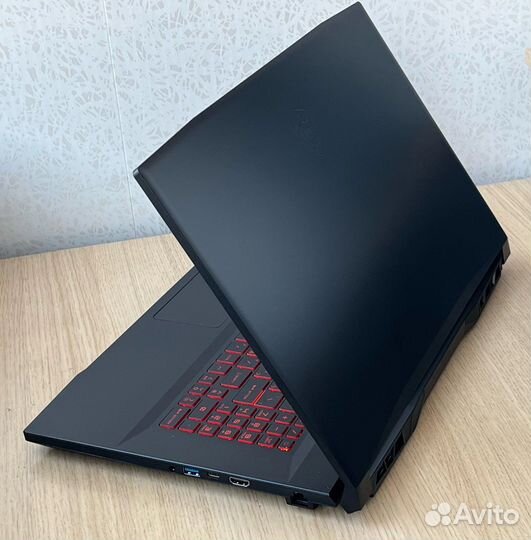Мощнейший Msi 17.3 / i7-12700H / RTX3070 Ti 8Gb