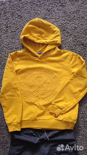 Спортивный костюм