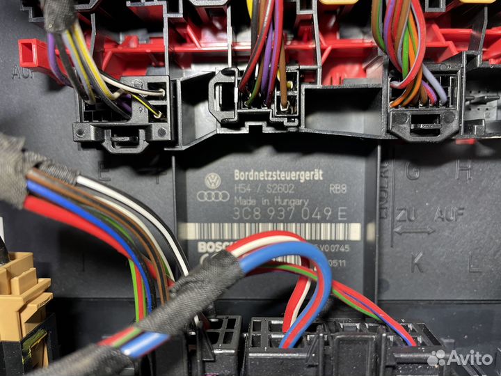 Блок бортовой сети Фольксваген Пассат Б6