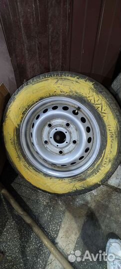 R15 Nokian Tyres Hakkapeliitta C3 215/65, PCD 0x98 DIA 10