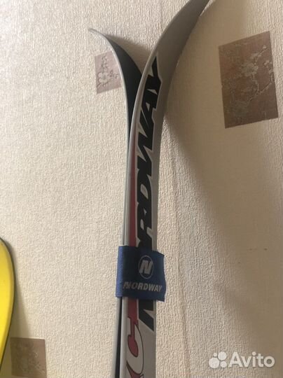 Лыжи беговые с ботинками 41 размер