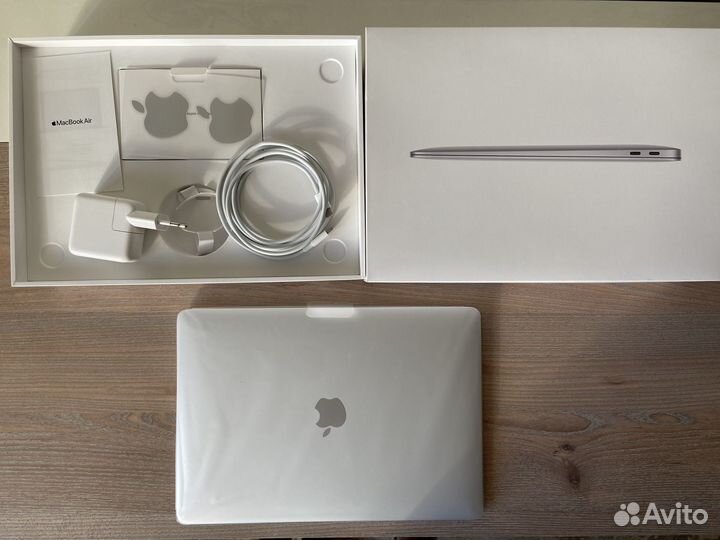 Apple MacBook Air 13 2020 M1 16/256gb