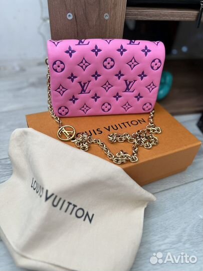 Сумка клатч Louis Vuitton Coussin Pochette Pink