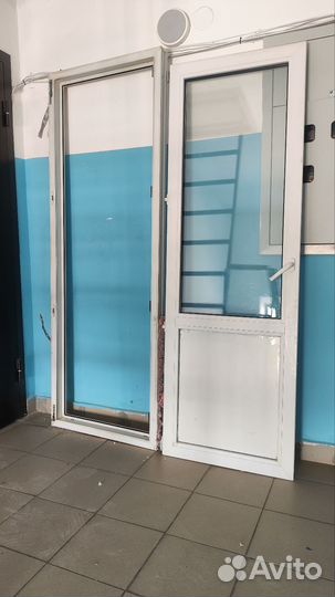 Дверь пластиковая бу