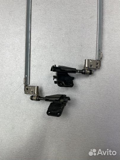 Петли ноутбука Dell Inspiron N5050